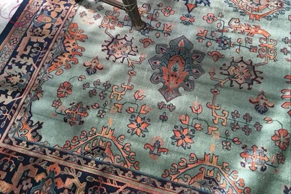 types-machine-made-carpets-based-comb